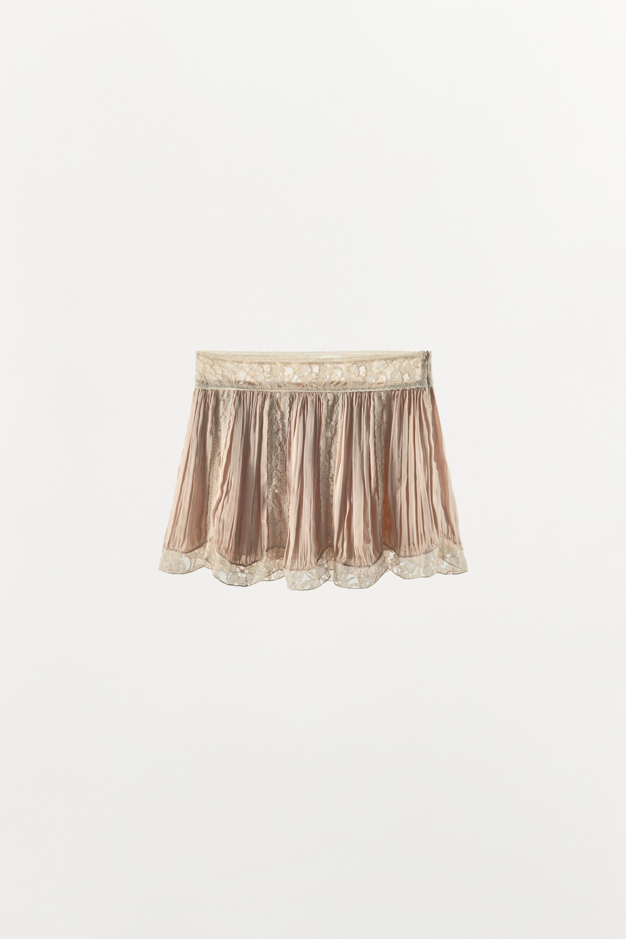 BEADED LACE PLEATED MINI SKIRT